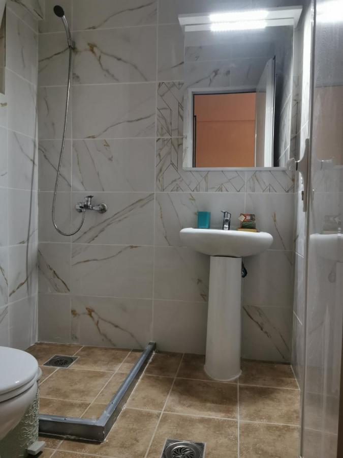 Hotel Capital Lux نيدري المظهر الخارجي الصورة