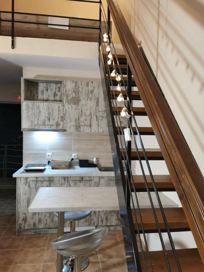 Hotel Capital Lux نيدري المظهر الخارجي الصورة